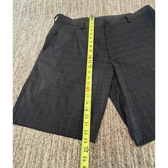 NIke Golf Dri-Fit Gray Plaid Flat Front Button Mens Stretch Shorts Size 40 - Picture 4 of 10